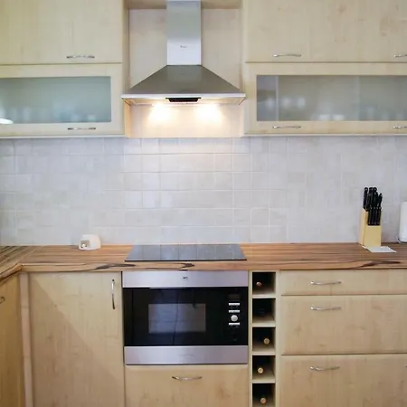度假居 Two-bedroom Holiday In *