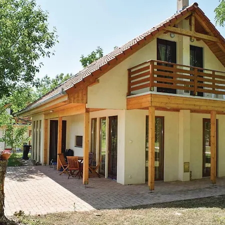 Ferienhaus Two-bedroom Holiday In Szolad